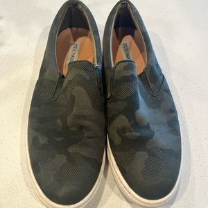 Steve Madden Slip on Shoes